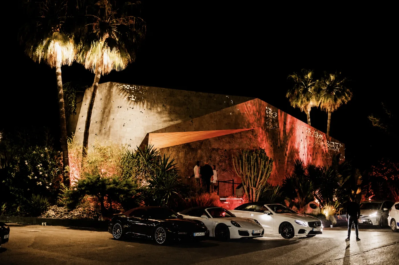Why Book Your Marbella Nightlife Through Us